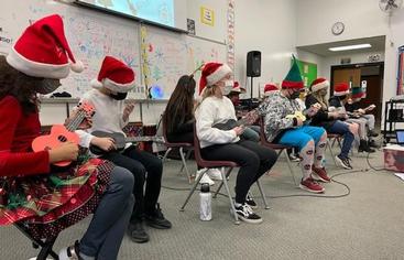 Sixth Grade puts on a Ukulele Concert